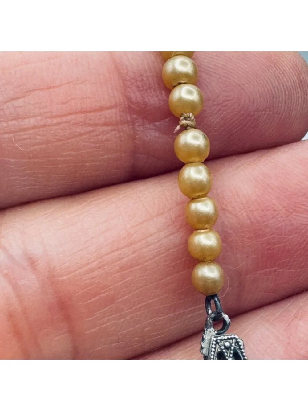 Vintage Cultured Pearl Necklace 16" Sterling Fish Hook Clasp Graduated 3-5mm - Picture 4 of 8